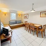 T2 Avec Piscine Apartmán Carcans