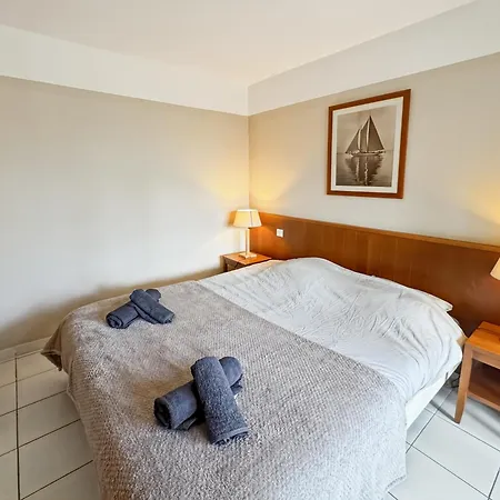 Appartement T2 Avec Piscine Carcans