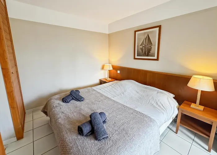 Appartement T2 Avec Piscine Carcans